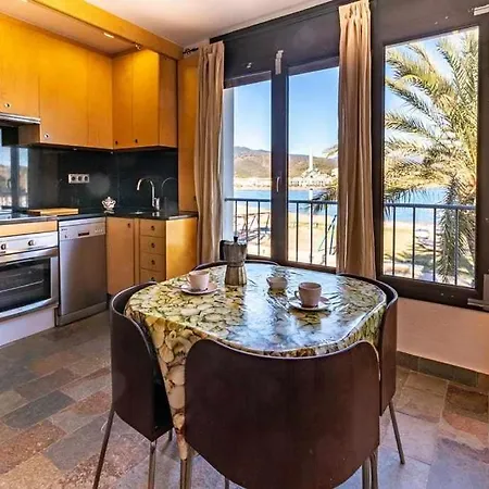 Apartment Port De Llanca 33 Apartamento En 1ª Linea De Mar Girona